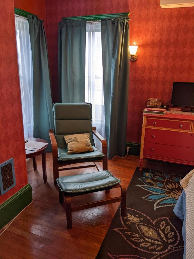 The One Cat Bed & Breakfast Brattleboro Exterior foto